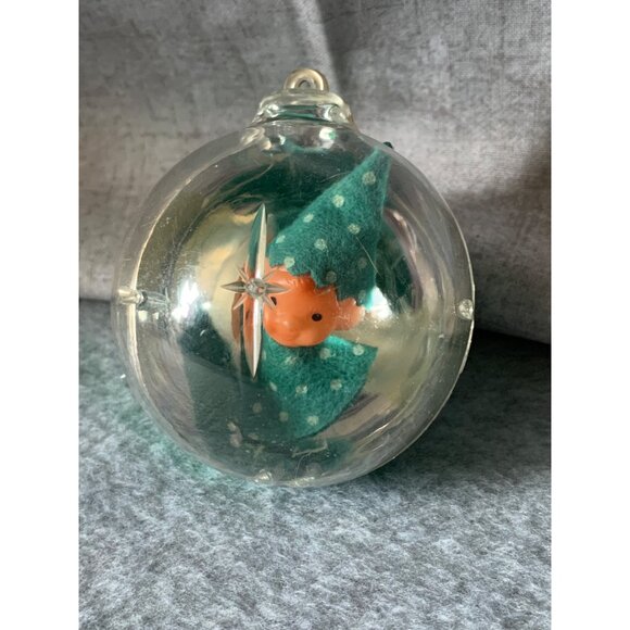 Vintage Jewelbrite Ball Diorama Featuring Elf Inside Clear Ornament Green Backdr - Picture 1 of 5